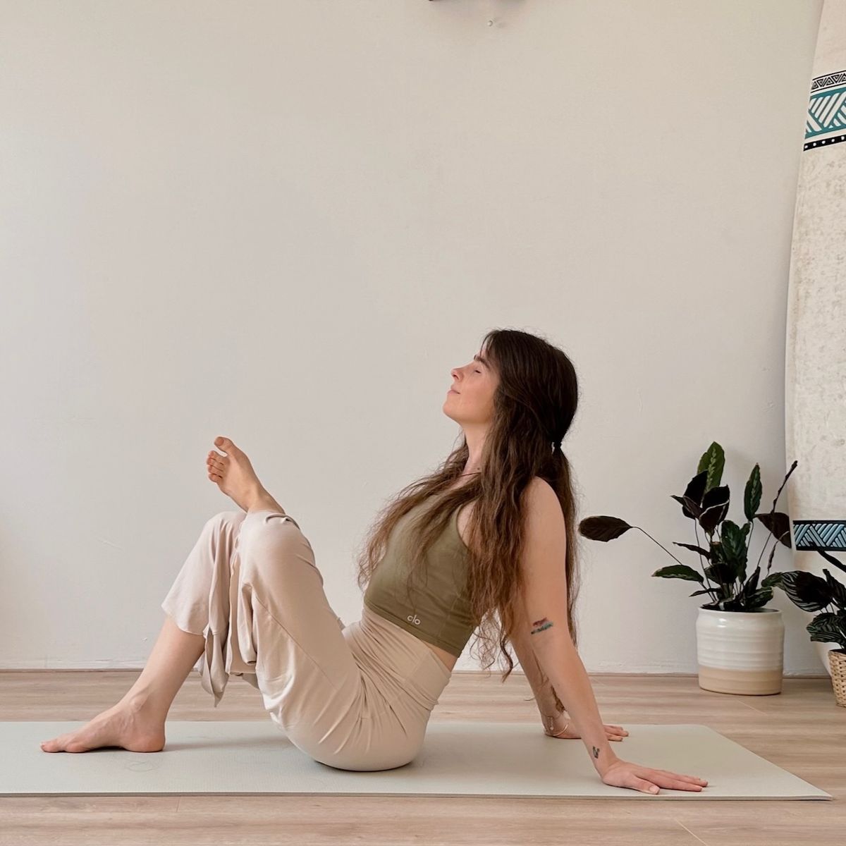 10 MIN GENTLE YOGA FOR WHEN YOU'RE SICK || Yoga for Recovery – release tension, stretch & feel better