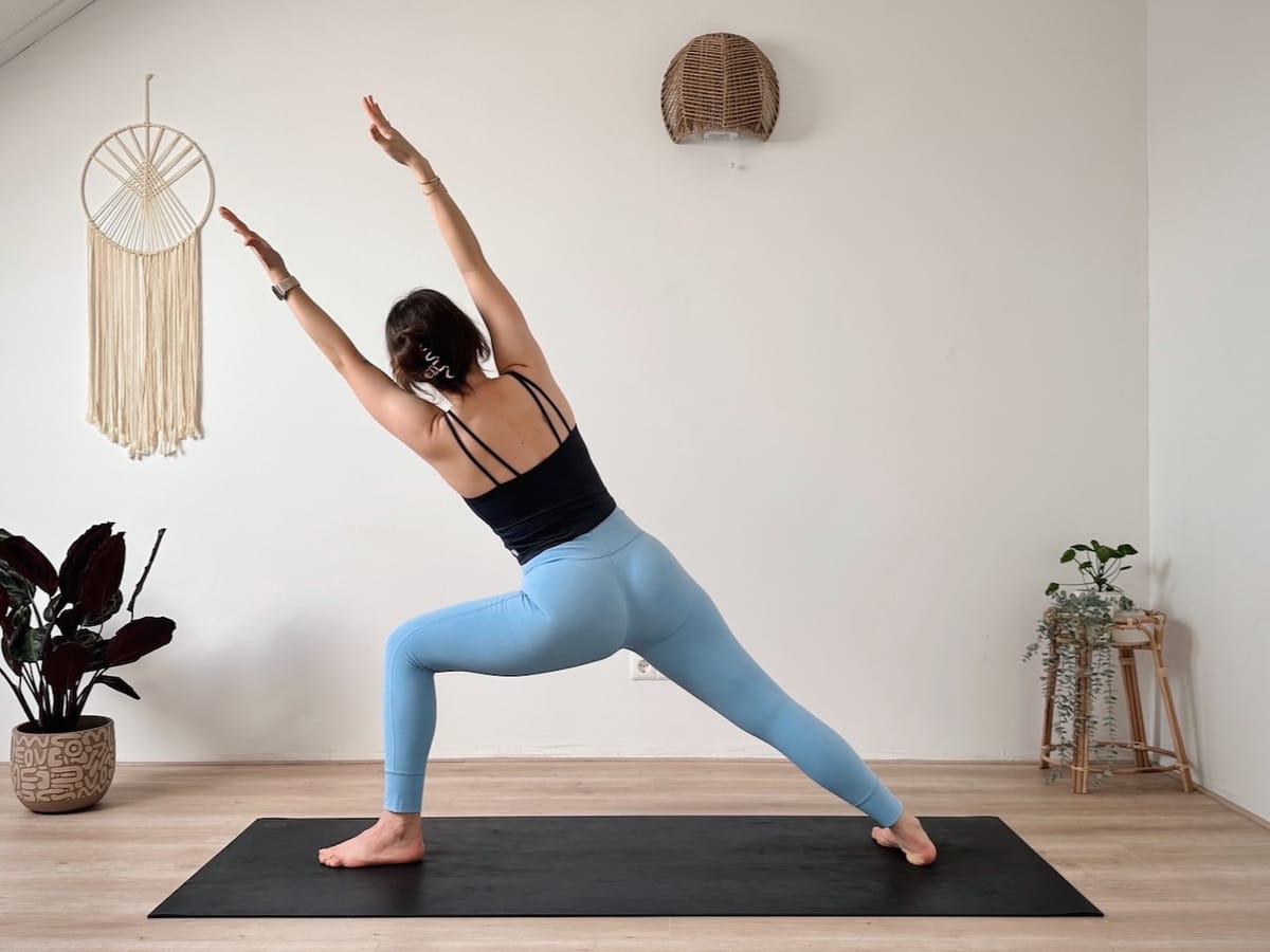 25 MIN MORNING YOGA || Awaken your body & mind – Strength, Balance & Flexibility