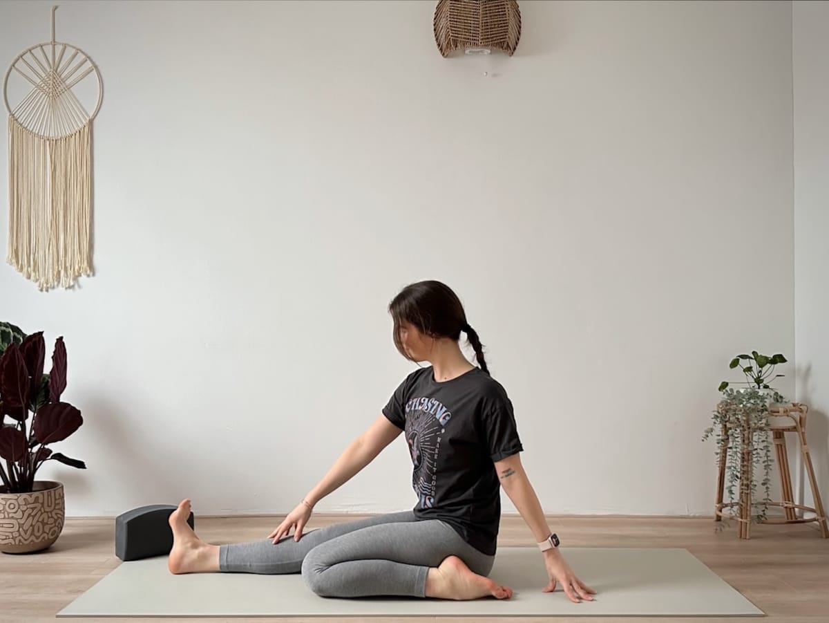 20 MIN YOGA STRETCH || Deep Lower Body Release (Legs & Hips) 🫶 easy on hands & wrists
