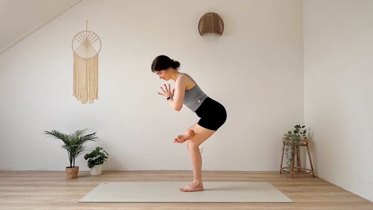 20 MIN YOGA WORKOUT || Glutes & Core – Yoga x Pilates Workout for warm weather 🌞