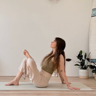 10 MIN GENTLE YOGA FOR WHEN YOU'RE SICK || Yoga for Recovery – release tension, stretch & feel better