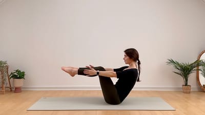 30 MIN YOGA WORKOUT || Core, Legs & Glutes - seated & standing, easy on hands & wrists