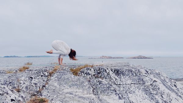 AIR 🌬 20 Min Yoga Pilates Fusion for Core Strength | Crow & Baby Crow