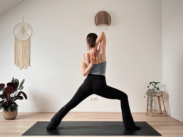 20 MIN STANDING YOGA || Lower Body Strength, Upper Body Stretch & Balance