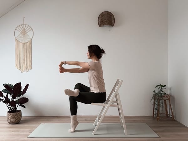 20 MIN CHAIR YOGA || Gentle Seated Yoga for Stress Relief & Energy (Beginner-friendly)