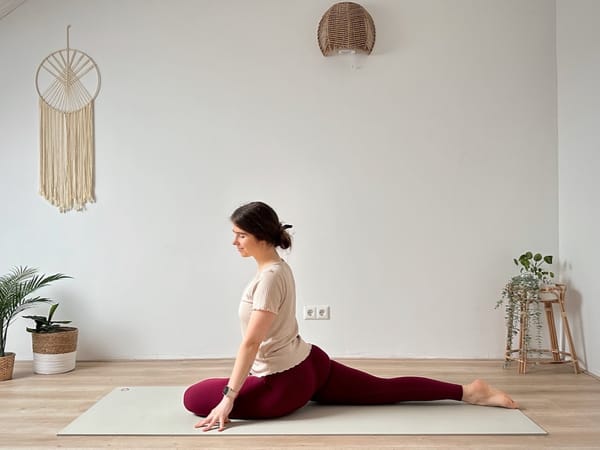 20 MIN SEATED YOGA || Deep Stretches for Relaxation & Flexibility 🫶 easy on hands & wrists