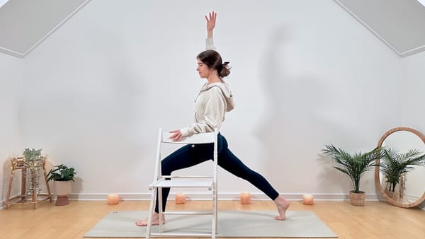 25 MIN CHAIR YOGA 🕯️ Balance & Flexibility / Moderate TBI Recovery Yoga – no hands & wrist-free 🫶